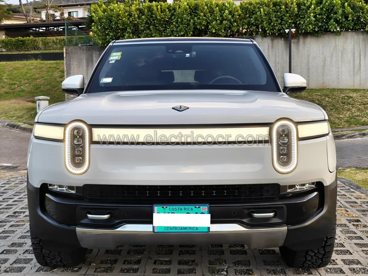 Rivian R1S 2023